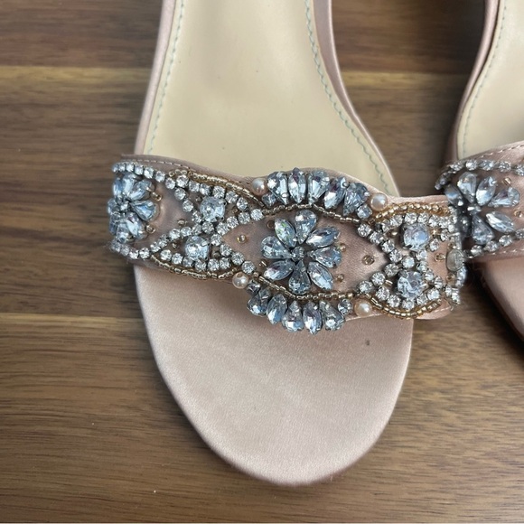 Betsey Johnson Women's Sb-Mel Heeled Sandal tan silver size 5.5 - Picture 3 of 14